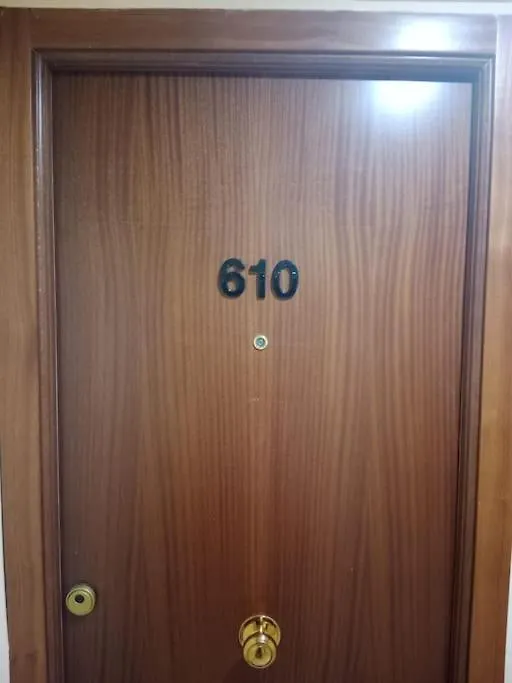 贝纳尔马德纳Puerto Marina-Playa Malapesquera公寓